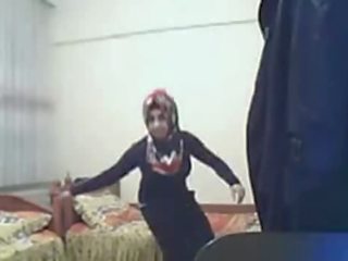 Hijab chica que muestra culo en cámara web árabe sexo canal