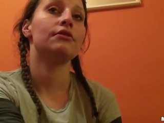 Eurobabe petty katze anal gefickt für bargeld