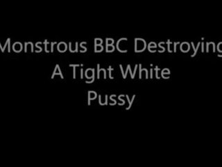 Monsterlijk bbc vernietigen een nauw blank poesje