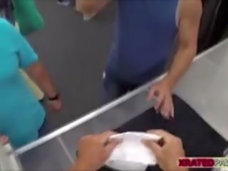 角質 和 巨乳 金發 得到 pawned 內