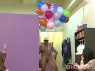 Hot Wild Ladies At The Salon Sucking Huge Cock