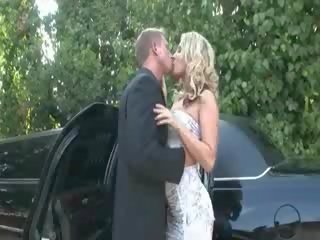 Blond hooker fucked over the limo