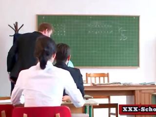 Grande cavalinho professores e colegiais apreciando incondicional caralho 20