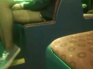 Tiener panty op bus