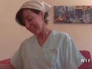 Frances mama seduce baiat și dă ei fund după rimming